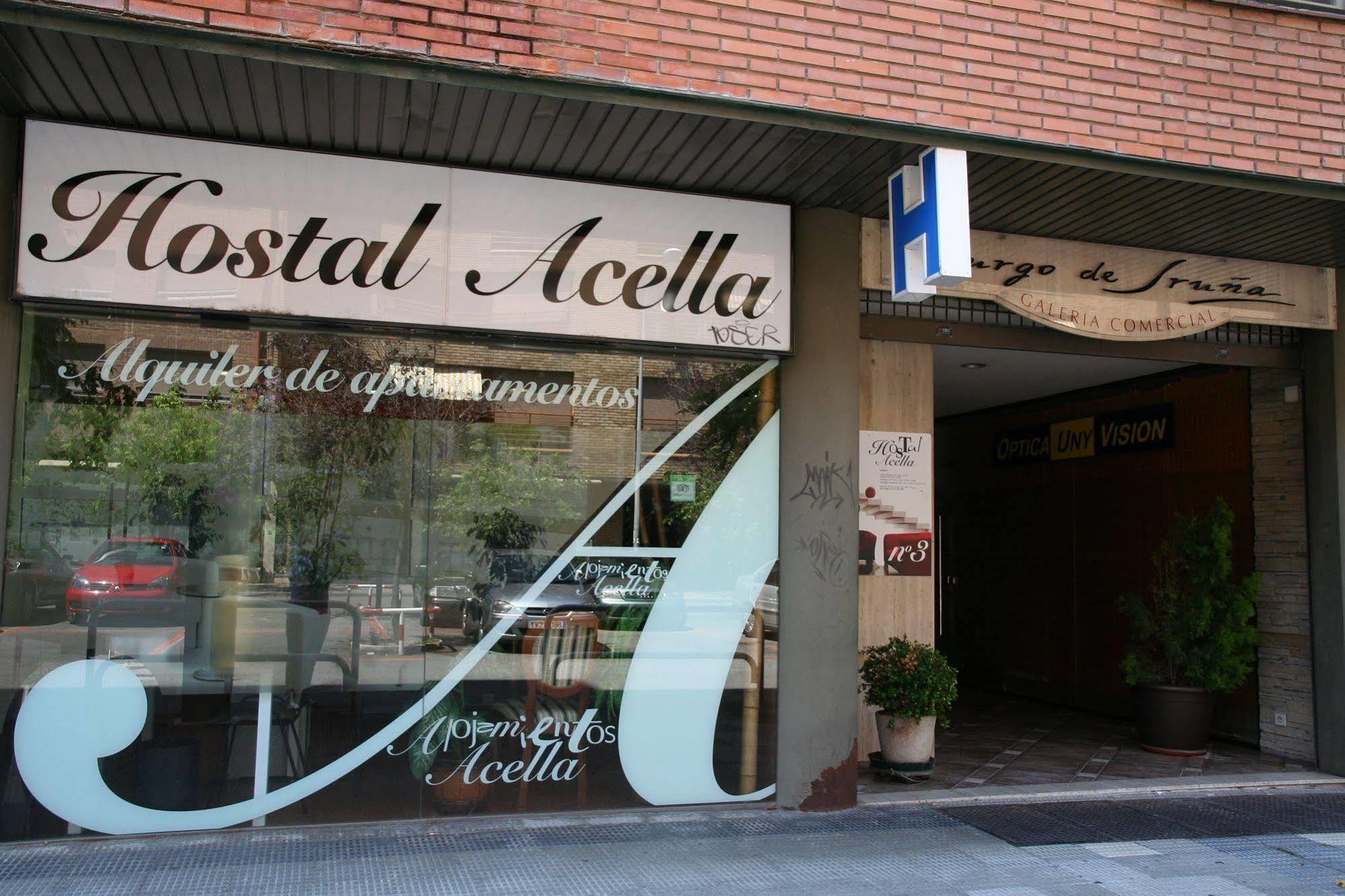 Alojamientos Acella 팜플로나 외부 사진